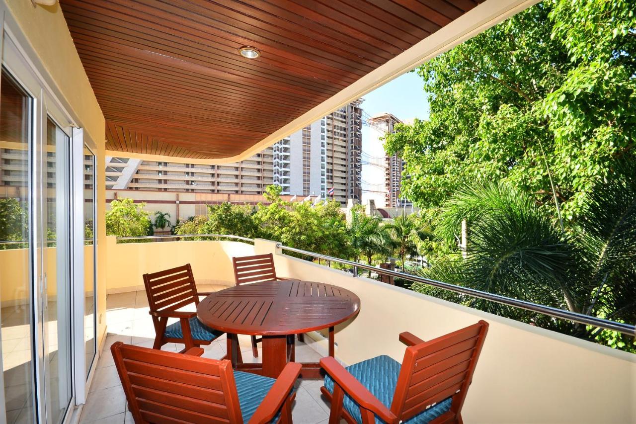 View Talay Residence 6 Wongamat Beach Pattaya Exterior foto